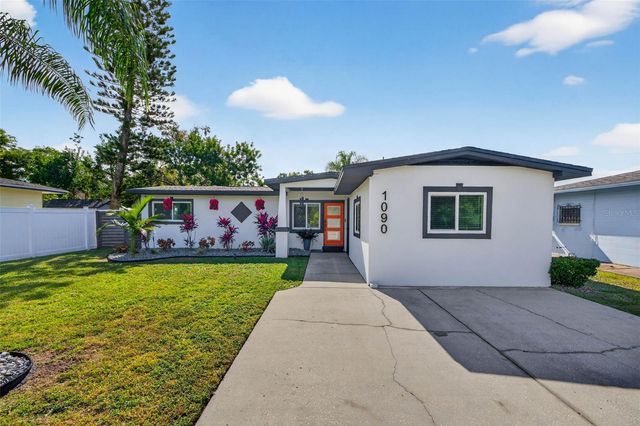 1090 77TH AVENUE N, St Petersburg, FL 33702