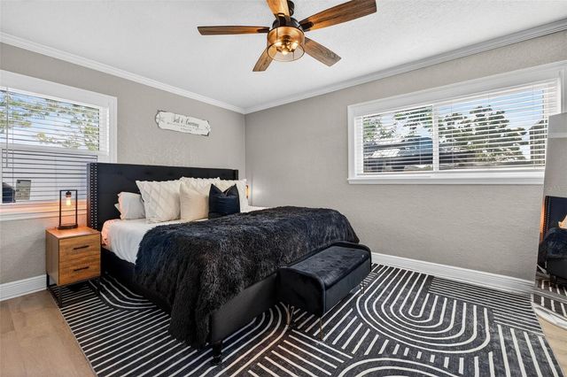 1090 77TH AVENUE N, St Petersburg, FL 33702