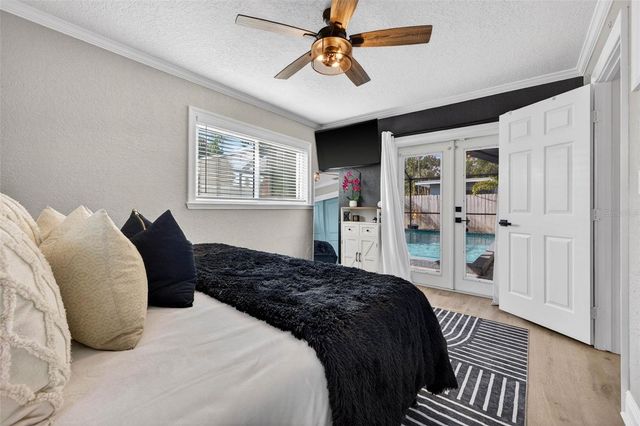 1090 77TH AVENUE N, St Petersburg, FL 33702