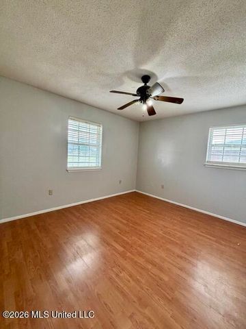 2 Sandalwood Court, D'iberville, MS 39540