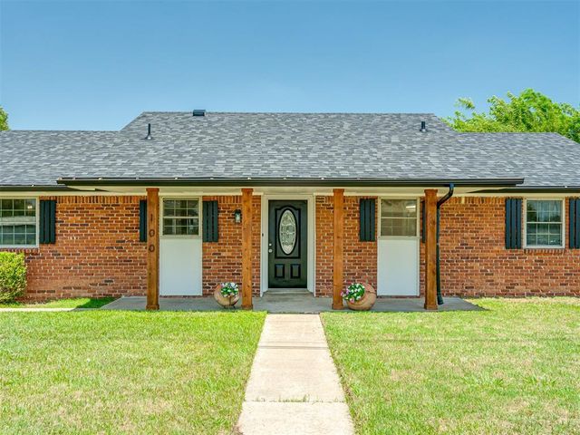 100 Olympic Drive, Moore, OK 73160