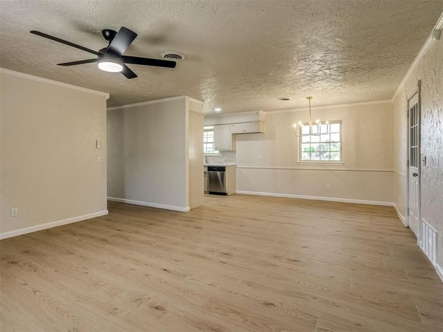 100 Olympic Drive, Moore, OK 73160