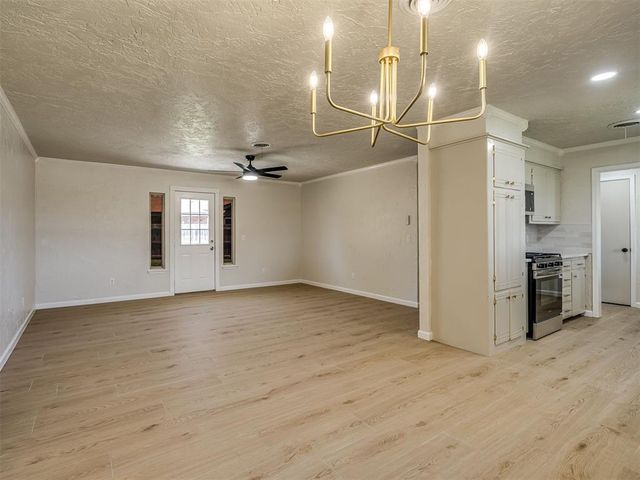 100 Olympic Drive, Moore, OK 73160