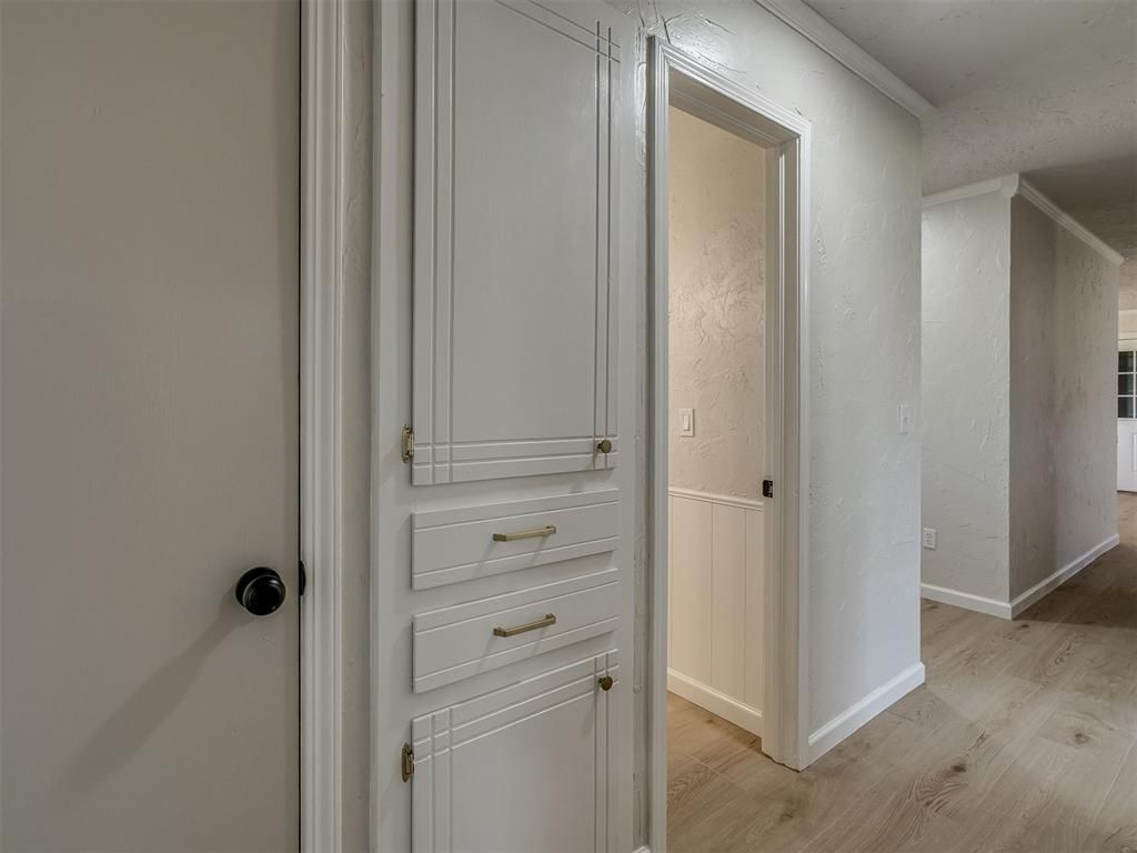 Image 20 of property listing at 100 Olympic Drive, Moore, OK 73160