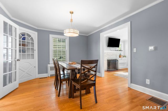 154 Clifton Avenue, West Hartford, CT 06107