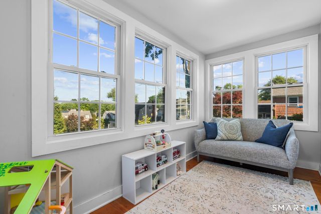 154 Clifton Avenue, West Hartford, CT 06107
