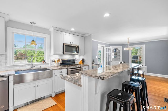 154 Clifton Avenue, West Hartford, CT 06107