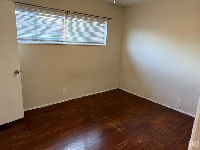 2208 Valencia Drive, Bakersfield, CA 93306