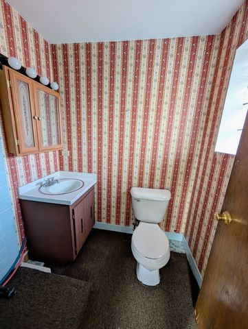 8143 Marion Drive 3E, Justice, IL 60458