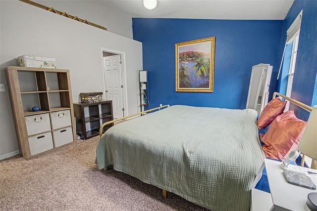 2214 GOLDEN OAK LANE, Valrico, FL 33594