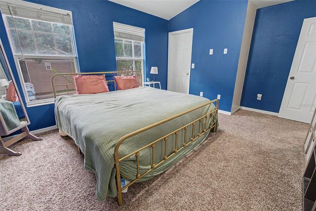 2214 GOLDEN OAK LANE, Valrico, FL 33594