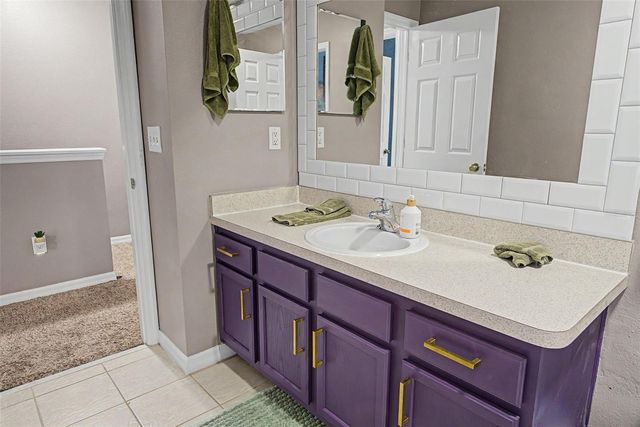 2214 GOLDEN OAK LANE, Valrico, FL 33594