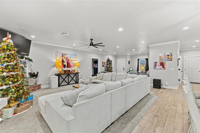 1217 Crimson Drive, Weatherford, OK 73096