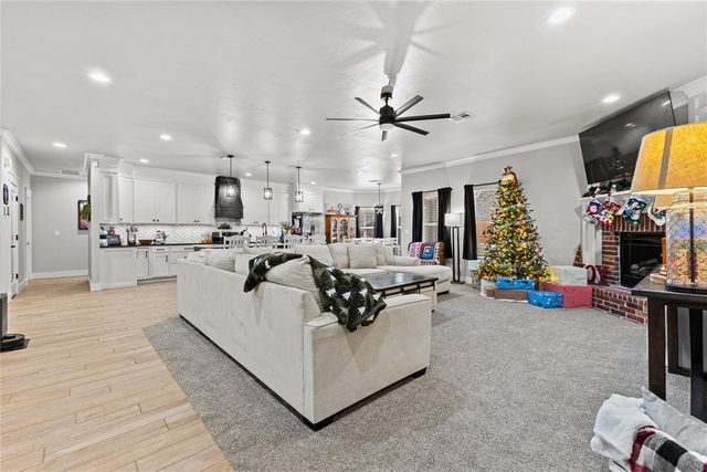 1217 Crimson Drive, Weatherford, OK 73096