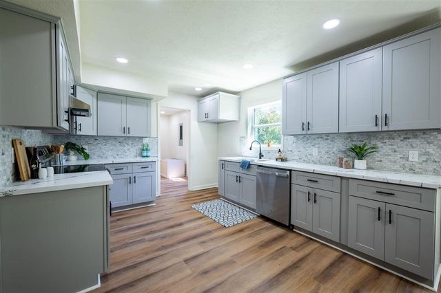 857 Beau Ave Avenue, Lake Charles, LA 70611