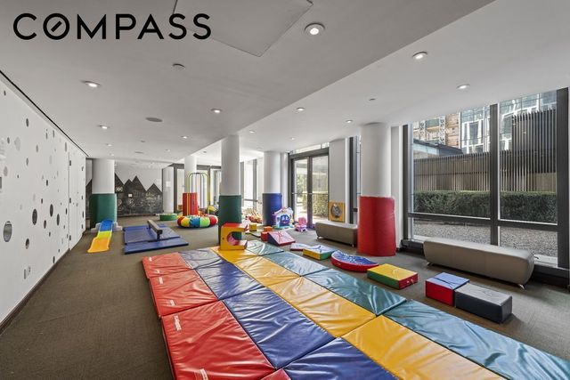 101 Warren St Apt 790, New York City, NY 10007