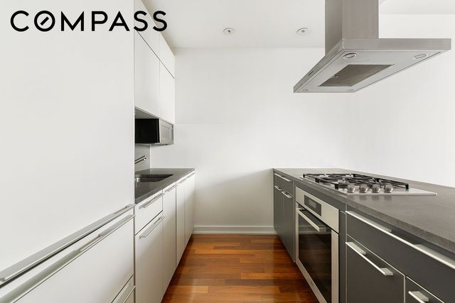 101 Warren St Apt 790, New York City, NY 10007
