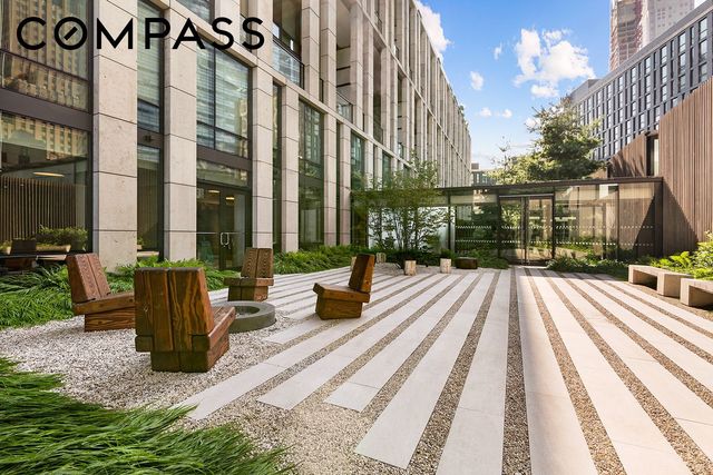 101 Warren St Apt 790, New York City, NY 10007