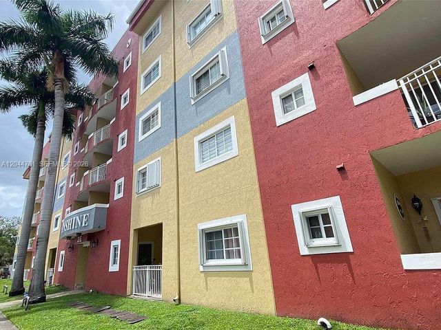 21 E 3rd St 205, Hialeah, FL 33010
