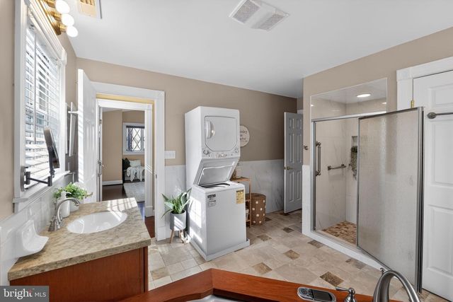 1122 BEECH DR, Baltimore, MD 21220