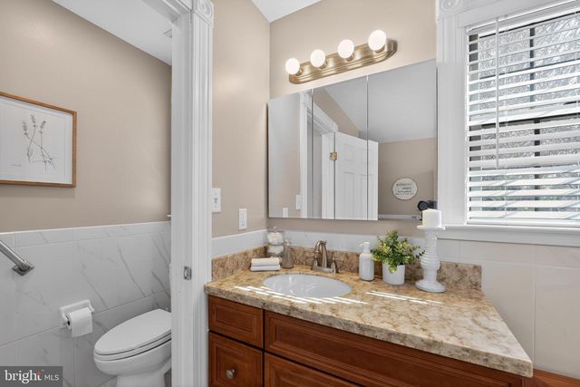 1122 BEECH DR, Baltimore, MD 21220