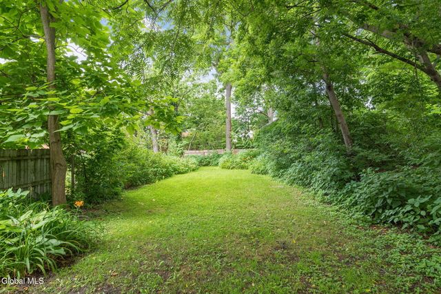 21 N Ferry Street, Schenectady, NY 12305