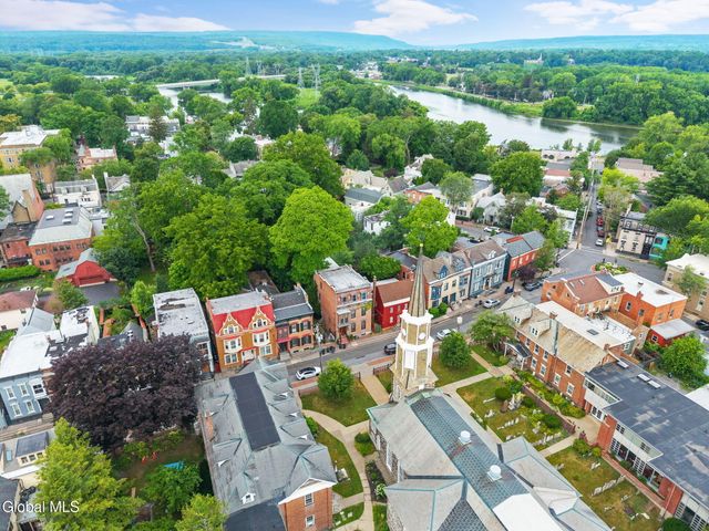 21 N Ferry Street, Schenectady, NY 12305