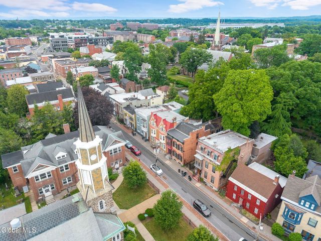 21 N Ferry Street, Schenectady, NY 12305