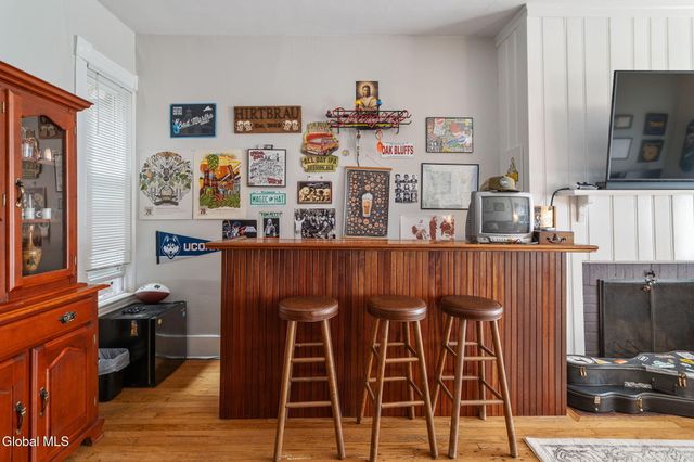 21 N Ferry Street, Schenectady, NY 12305