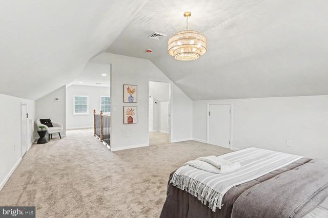 2050 GRAYSTONE RD, East Petersburg, PA 17520