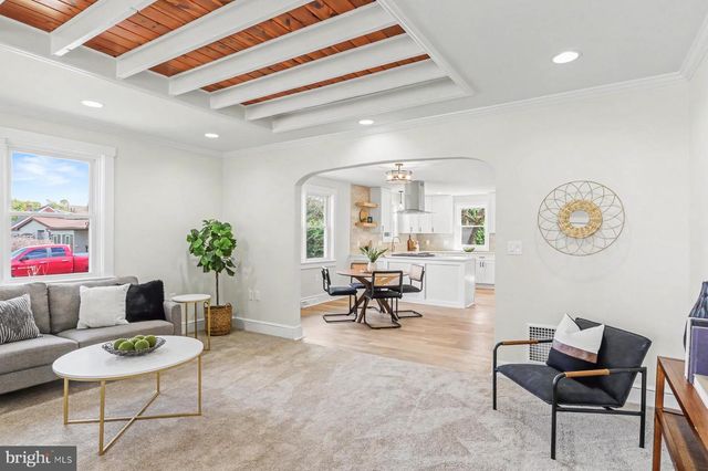 2050 GRAYSTONE RD, East Petersburg, PA 17520