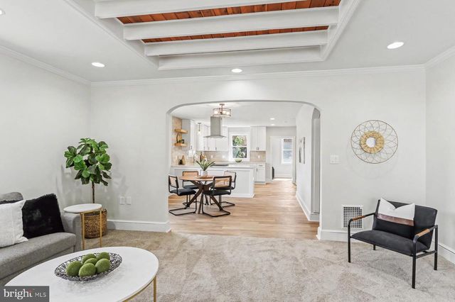 2050 GRAYSTONE RD, East Petersburg, PA 17520