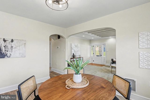 2050 GRAYSTONE RD, East Petersburg, PA 17520