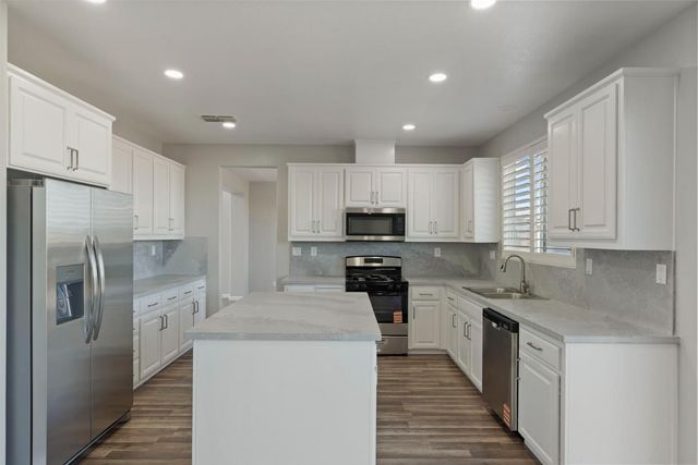 4942 Moorcroft Cir, Stockton, CA 95206