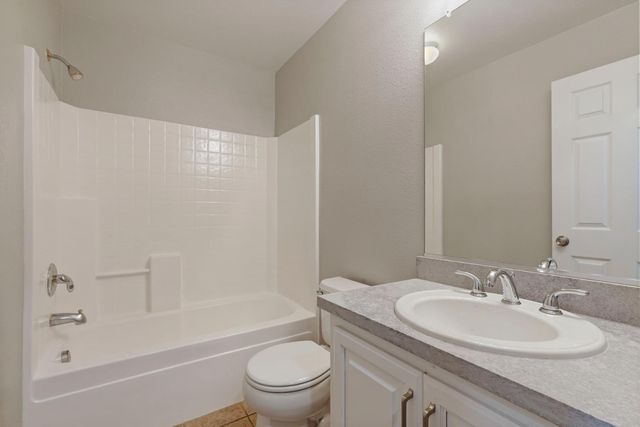 4942 Moorcroft Cir, Stockton, CA 95206