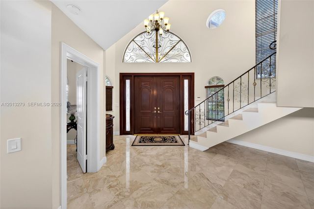 8560 NW 164th St, Miami Lakes, FL 33016