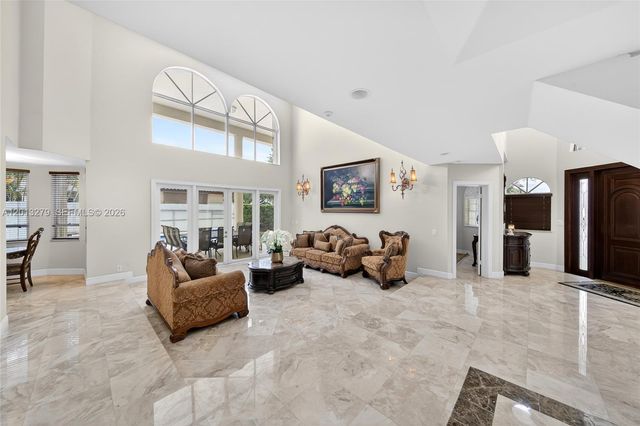 8560 NW 164th St, Miami Lakes, FL 33016