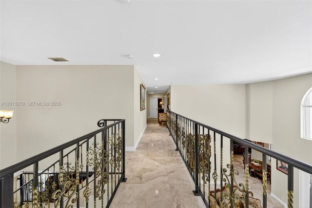 8560 NW 164th St, Miami Lakes, FL 33016