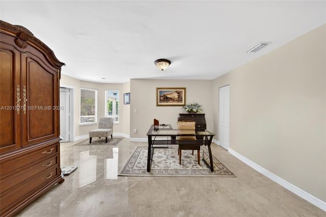 8560 NW 164th St, Miami Lakes, FL 33016