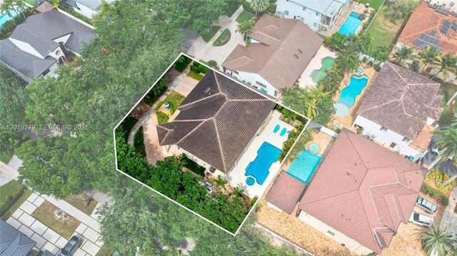 8560 NW 164th St, Miami Lakes, FL 33016