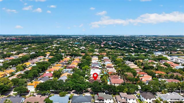 8560 NW 164th St, Miami Lakes, FL 33016