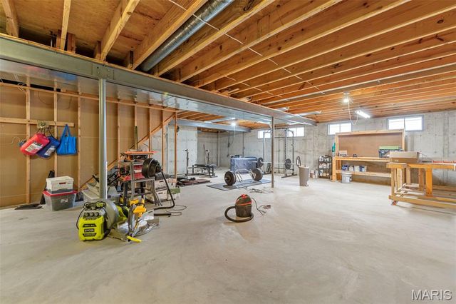 7 Cherokee Sunset Court, O'fallon, MO 63366