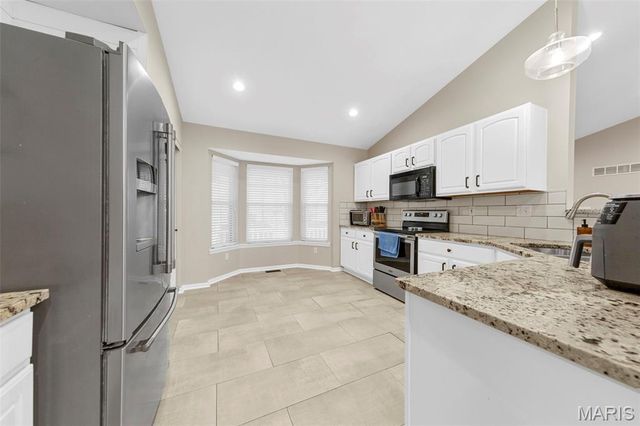 7 Cherokee Sunset Court, O'fallon, MO 63366