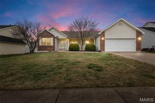 7 Cherokee Sunset Court, O'fallon, MO 63366