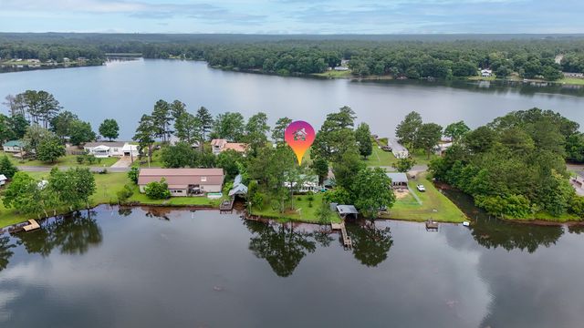 757 Paradise Island Drive, Defuniak Springs, FL 32433