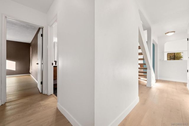 3306 Donna Dr, Carlsbad, CA 92008