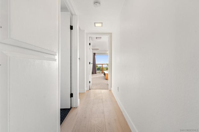 3306 Donna Dr, Carlsbad, CA 92008