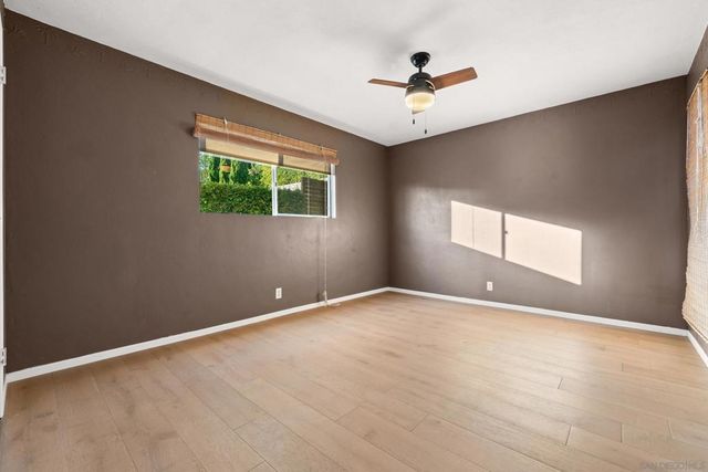 3306 Donna Dr, Carlsbad, CA 92008