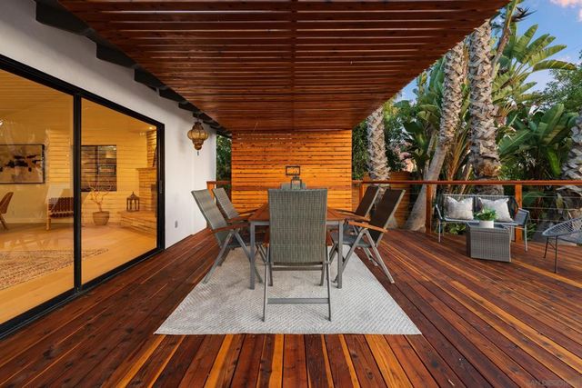 3306 Donna Dr, Carlsbad, CA 92008