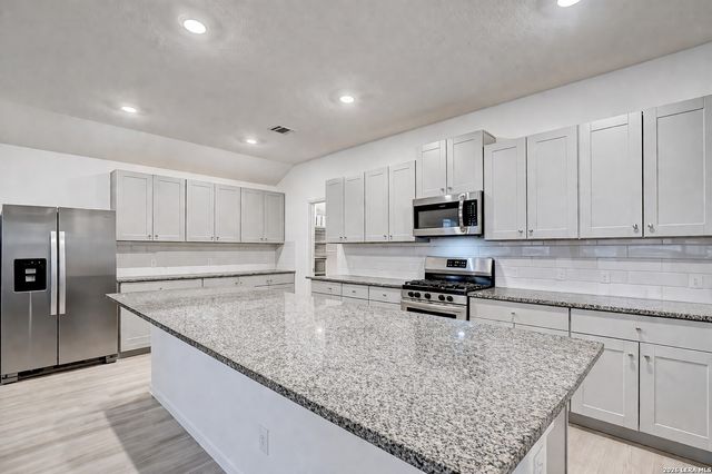 32163 Escarole Bend, Bulverde, TX 78163